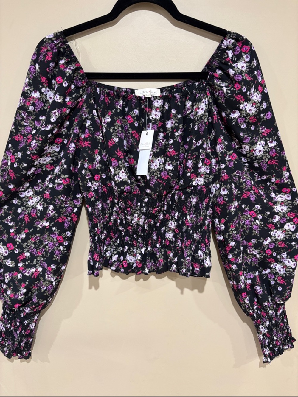 NWT floral smocked balloon sleeve top